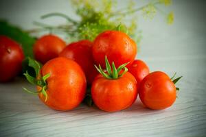 natuurlijk tomaten met specerijen bereid voor behoud foto