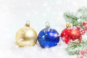 mooi Kerstmis achtergrond, ballen en schitteren, geweldig decoratie foto
