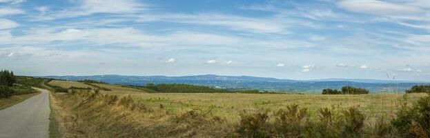 panorama visie Aan de landelijk platteland van provincie lugo in Galicië, Spanje. foto