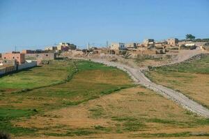 de weg naar de dorp van al - Kharid foto