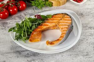 smakelijk heerlijk gegrild Zalm steak foto