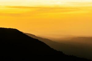 pha deaw dai kliffen van de khao yai nationaal park in Thailand foto