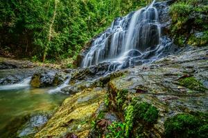 namtok salatdai waterval klein grootte waterval , nakhon nayok, Thailand foto