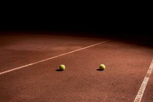 twee tennisballen foto