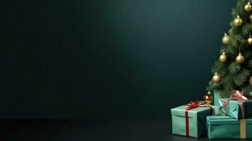 ai gegenereerd een donker groen achtergrond met een middelgroot Kerstmis boom en een weinig geschenk dozen onder foto