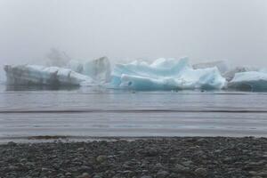 de diamant strand in ijsland.image bevat weinig lawaai omdat van hoog iso reeks Aan camera. foto