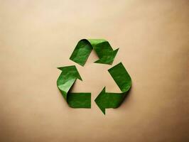 ai gegenereerd recycling symbool. groen bladeren en een pijl symbool Aan een vel van papier. hoge resolutie. ai generatief foto