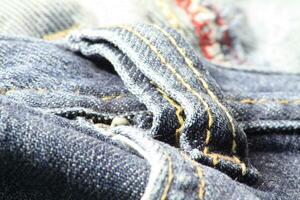 detailopname van blauw jeans en denim details. foto