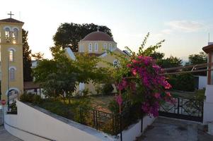 traditionele architectuur van theologos dorp op het eiland rhodos in griekenland foto
