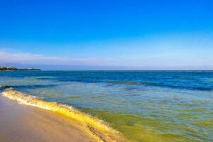 tropisch caraïben strand Doorzichtig turkoois water playa del carmen Mexico. foto
