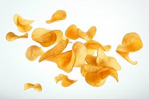 ai gegenereerd aardappel chips vliegend in de lucht geïsoleerd Aan wit foto