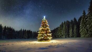 ai gegenereerd betoverd winter nacht. een majestueus verlichte Kerstmis boom staat hoog in een besneeuwd weide, omringd door een dicht pijnboom Woud, badend in de gloed van sterrenhemel nacht luchten. foto