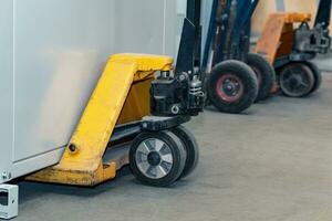 hydraulisch aansluitingen voor opslagruimte pallets detailopname foto