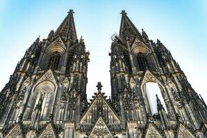 Keulen kathedraal is een beroemd monument van Duitse katholicisme, gotisch architectuur en een symbool van Duitsland foto