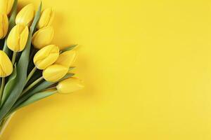 ai gegenereerd top visie ontwerp van vakantie groet tulp bloem boeket Aan helder geel achtergrond. ai gegenereerd foto
