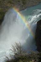 cascade, Torres del paine nationaal park, chileens Patagonië, Chili foto