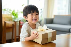 ai gegenereerd schattig Aziatisch weinig jongen Holding een geschenk doos foto
