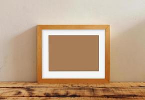 houten frame mockups met houten achtergrond foto