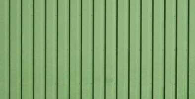 groen achtergrond van metaal muur gevelbeplating, bekleding. foto