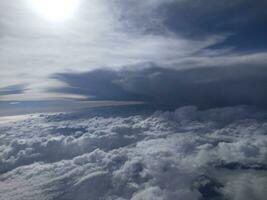 foto van een wolk landschap visie van de vlak