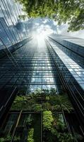 ai gegenereerd realistisch foto van een verticaal tuin wolkenkrabber, glas kantoor gebouw toren, modern gebouw.