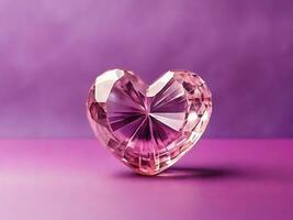 top visie kristal hart banier Aan Purper roze achtergrond foto