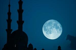 ai gegenereerd Islamitisch achtergrond van silhouet Islamitisch moskee Bij nacht met maan Aan blauw lucht foto