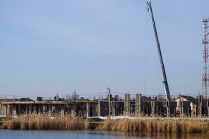 bouw van een woon- gebouw, versterkt beton structuren foto