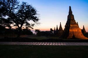 tempel na zonsondergang foto