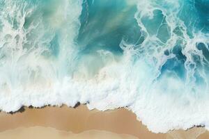 ai gegenereerd antenne visie van zee strand Golf, oceaan golven Aan de strand net zo een behang achtergrond, zee met blauw water golven ai gegenereerd foto