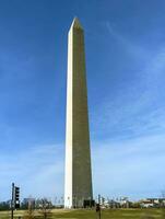 Washington, gelijkstroom, Verenigde Staten van Amerika - 12.16.2023 Washington monument tegen een bewolkt lucht. foto