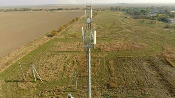 uitrusting voor doorgeven cellulair en mobiel signaal. cellulair toren. foto