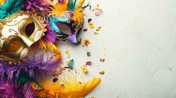 ai gegenereerd mardi gras carnaval kleurrijk veren en maskers in een feestelijk viering cultureel extravagantie, overladen creëren een vrolijk, feestelijk traditioneel brengen leven naar een viering, wit achtergrond foto