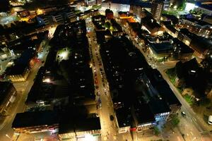 antenne visie van verlichte Brits stad foto