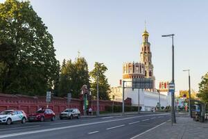 Moskou, Rusland - 08.06.2023 -schot van de een van de oudste en beroemd novodevitsj klooster. mijlpaal foto