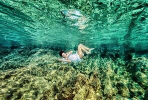 mode zwemmen onderwater- foto