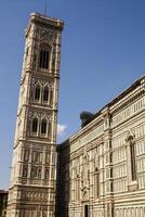 klok toren en koepel van de kathedraal van Florence, Italië foto
