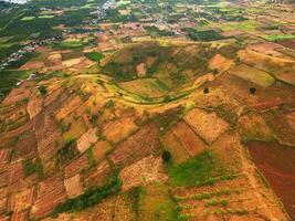 uitgestorven vulkaan met vruchtbaar land- voor teelt in Vietnam. foto