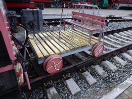 spoorweglocomotief, wagons in de trein foto