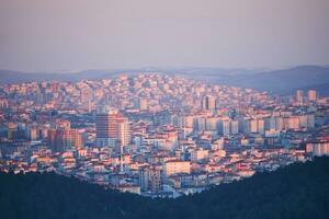arial visie van Istanbul woon- gebouwen Bij vroeg ochtend- foto