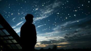 ai gegenereerd een Mens Aan een dak blikken Bij de sterren, geboeid door de uitgestrektheid van de nacht lucht. generatief ai foto