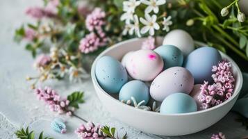 ai gegenereerd een wit kom gevulde met blauw en roze eieren zittend Aan top van een tafel De volgende naar een bundel van bloemen foto