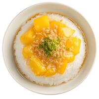 ai gegenereerd verrukkelijk mango kleverig rijst- - Thais toetje geïsoleerd Aan wit foto
