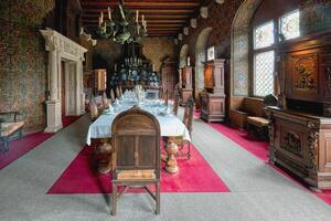 cochem, duitsland, 2023, voormalig keizerlijk kasteel, hoofd dining kamer, cochem, Rijnland palts, Duitsland foto