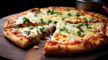 pizza - klassiek, kaasachtig, verrukkelijk, publiekelijk comfort voedsel foto