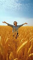 ai generatief vrouw gelukkig glimlachen blij met armen omhoog in een tarwe veld- geluk gelukzaligheid vrijheid concept foto