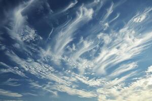 wolken aan de hemel foto