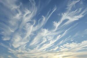 foto van sommige wit whispy wolken en blauw lucht cloudscape