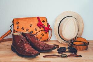 kleding voor mannen Aan de houten verdieping foto