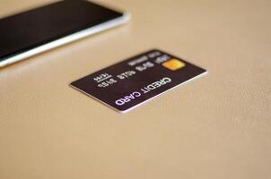 zwart credit kaart gebruikt voor financieel transacties foto